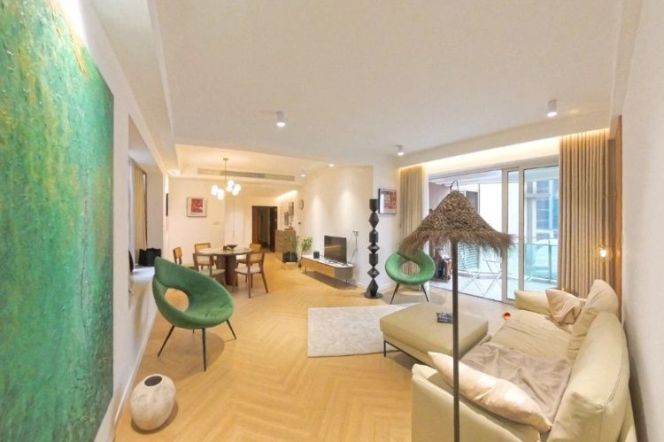 West Nanjing Rd metro/3br2bt/central AC/floor heat/oven/balcony/dishwasher