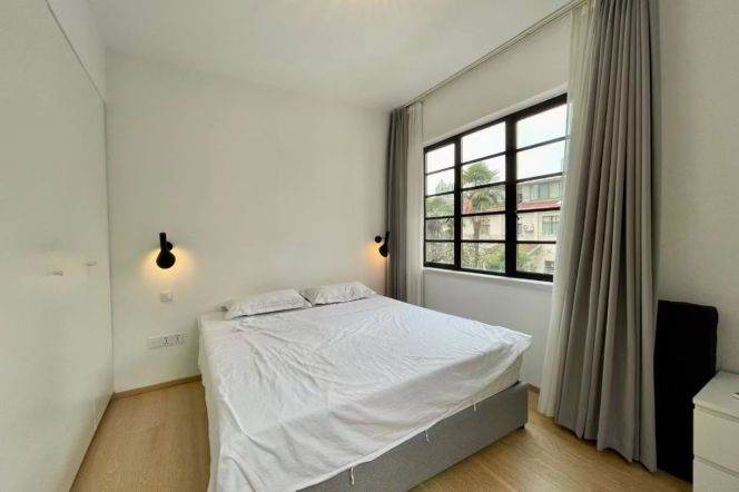 Beautiful window 1br with Balcony near Jiaotong University