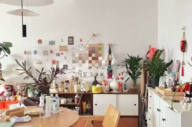 High-rise 2br/2bt Flat with open Balcony in Xinhua Road