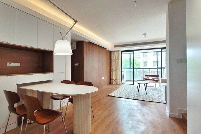 Good lighting,3br,2bt,nr Hongqiao Rd station,L3/4/10.