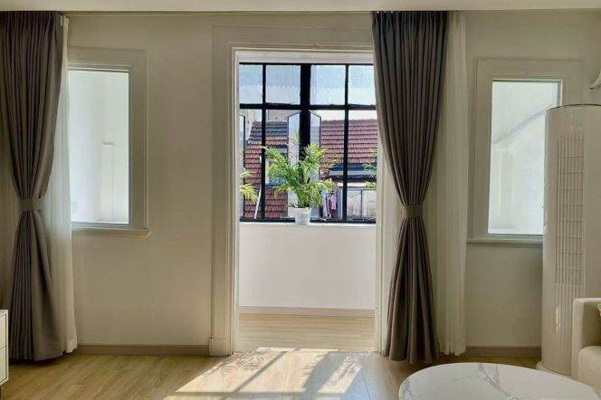 Charming 1Br/1Lr/1Bt apt nr Changshu rd,M1/7