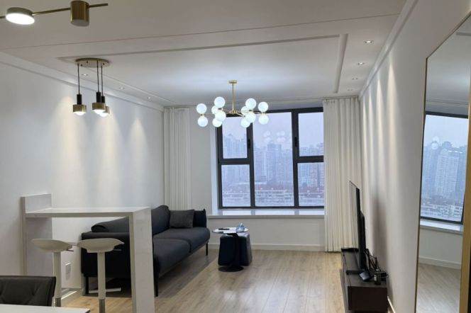 Modern High-floor 2BR nr Jing'an Temple