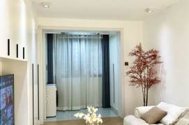 Xincun rd/modern 1br 2lr/bright room/separate living room/central AC@L7