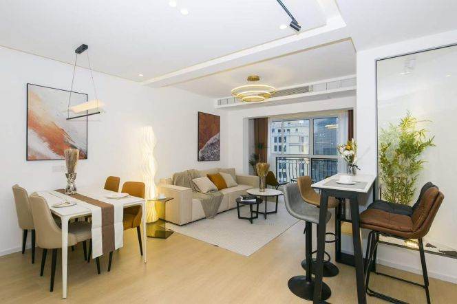 Yishan Rd or Shanghai Indoor Stadium Station Elevator 3Br/2Bath Line1/3/4/9