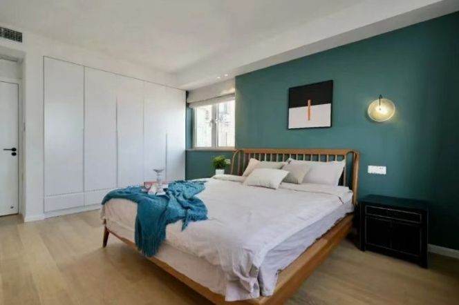 3 brs near L10/L11 jiaotong uni station