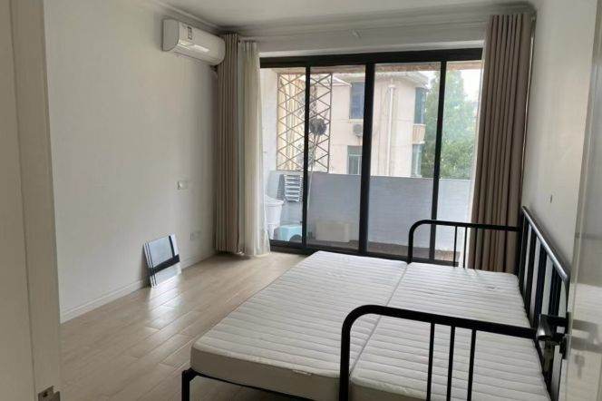 Cozy 4br-2bath with Balcony @Jiaotong University