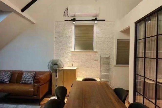 Xintiandi Station 2+1Br/2Bath Line10/13