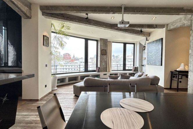 Exceptional Heritage Apartment on Suzhou Creek, North Bund