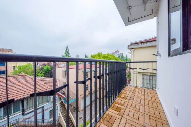 Good value-1bed balcony- oven - dryer @ line 10 shanghai library 