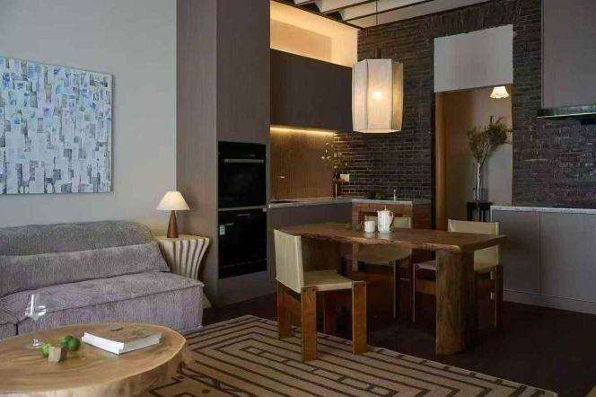 wulu muqi rd 2br2bath120sqm