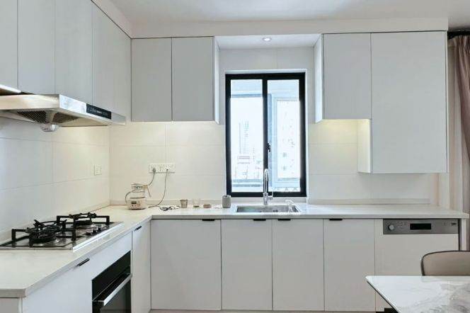 Good Value 170sqm 3Beds Close to Metro@Jiashan Road