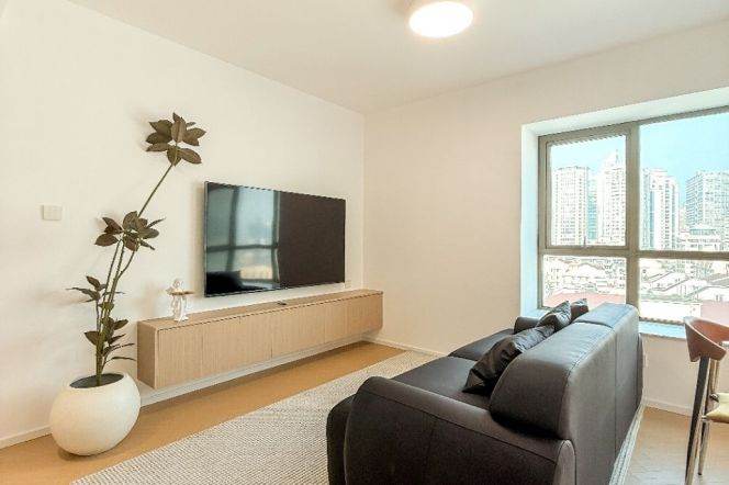 Changping Rd metro/1br1bt/central AC/floor heat/dishwasher/oven/free club/tennis court/pool