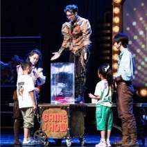 That Physics Show: Let's Play With Science