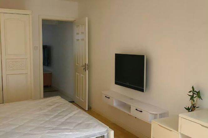 Bright 1Br/1Lr/1Bt apt nr Zhongshan park,M2/3/4