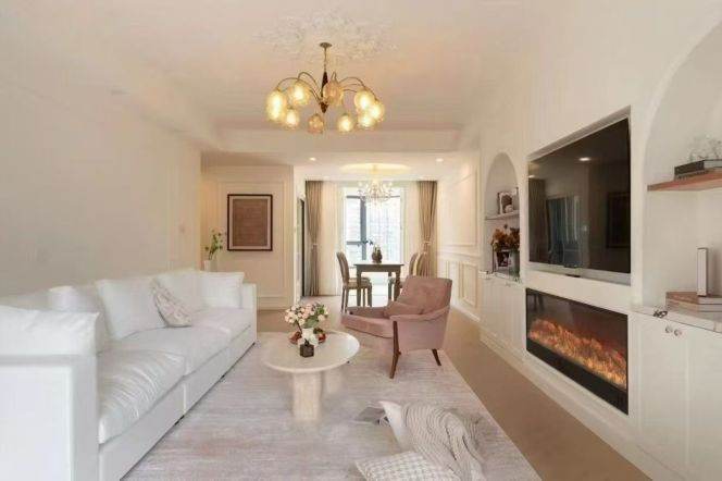 3BR with ceiling to floor window and floor heating Near 'XinTianDi'