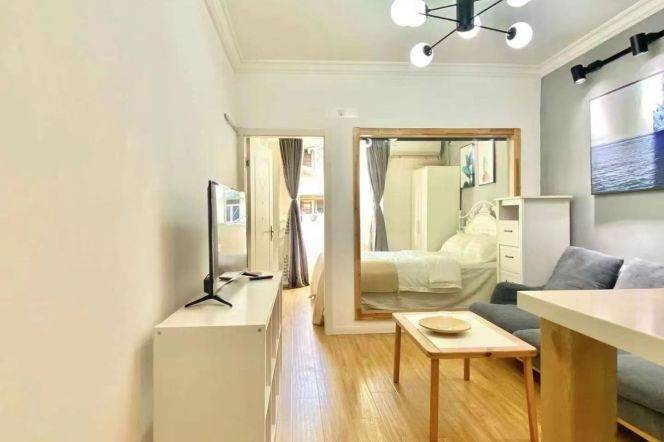 Jiangning rd/modern 1br 1lr/high value/bright room/brand furniture@L13