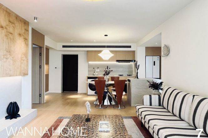 Exquisite Renovation/Zhongshan Park/Brand New/Elevator/Balcony/Large Storages/Cozy2br