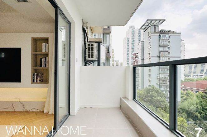 Garden Compound/Xujiahui CBD/Balcony/Large Storages/Heater/Cozy1br