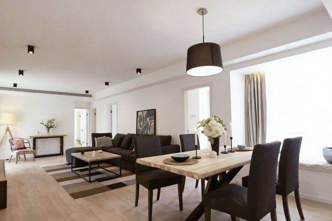 Xujiahui nice compound beautiful 3br 2bt apt big balcony