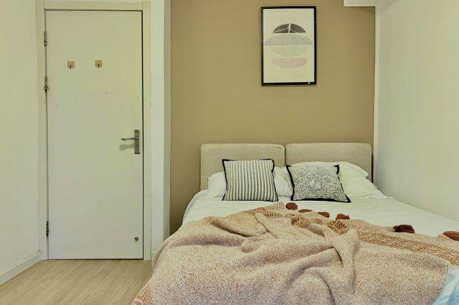 cozy room near Hanzhong rd, close to TJU,international student roommates, advance booking accepted 