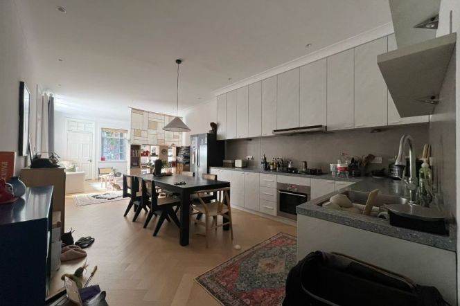 South Shanxi Rd Station 2Br Line1/10/12/13