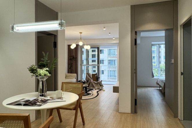 Modern&Spacious 2BR Apt | Zhongshan Park & Good view | Great sunshine +Heating