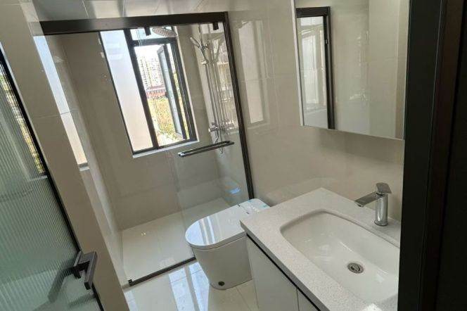 zhongshan park station one bedroom