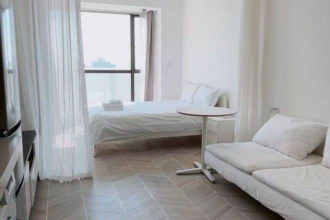 Jiashan rd elevator 1BR with balcony