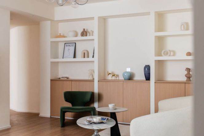 Suzhou River View — Ultra-Spacious 2BR Luxury Flat