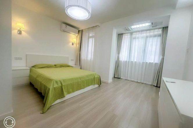 Weining rd 1BR 1LR@L2,cozy&quiet/all bright room/brand furniture