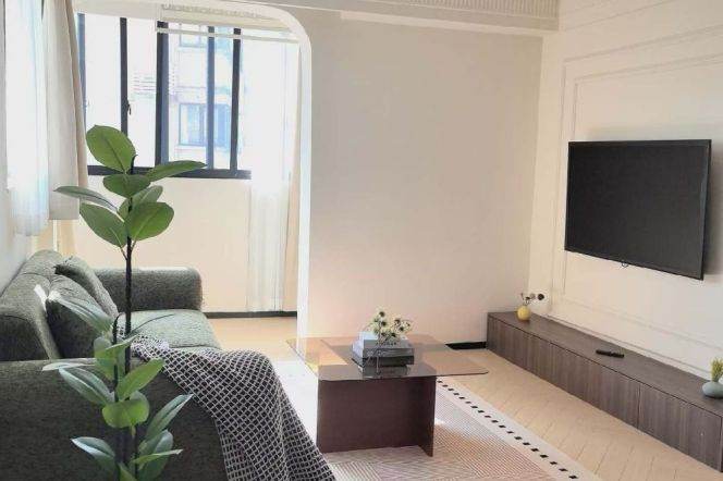 Renovated 2br,with CA,floor heating,Oven, high rise,close to Laowaijie,Line 10