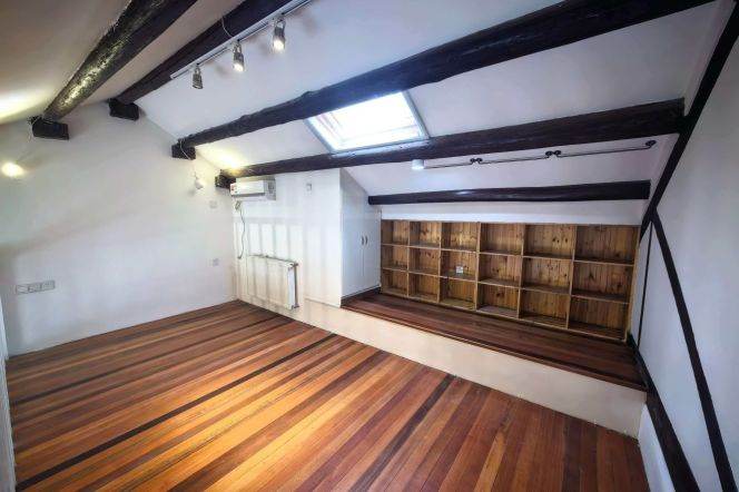  Unique 1br old house @West Nanjing Rd M2/12/13 