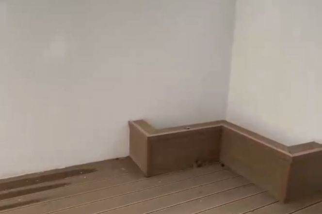 Renovated 1 br with private yard,close to Jiaotong,Line 10