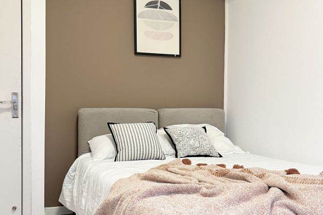 cozy room near Hanzhong rd, close to TJU,international student roommates, advance booking accepted 