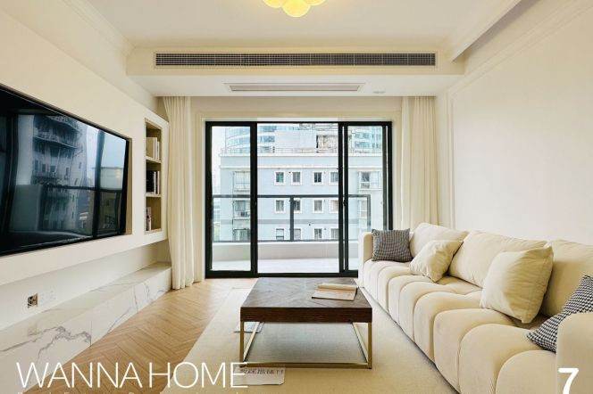 Garden Compound/Xujiahui CBD/Balcony/Large Storages/Heater/Cozy1br