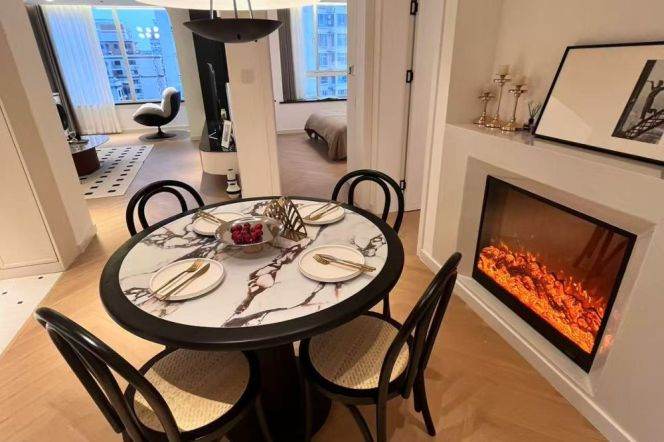 2Bedrooms with AC and floor heating near 'XuJiaHui' 17k cream style 