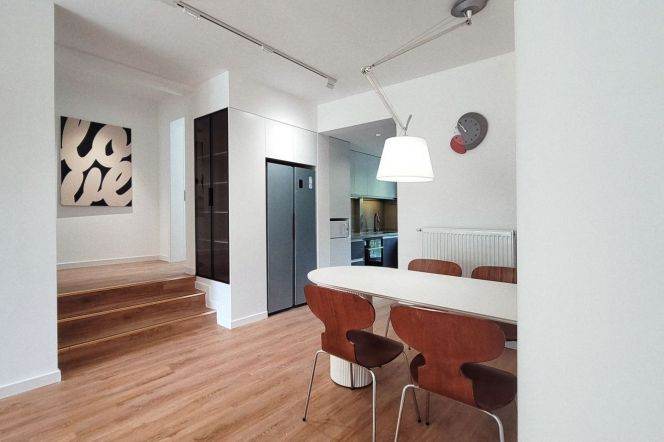 Modern 3BR 2BA Residence w/Balcony on Xinhua Rd