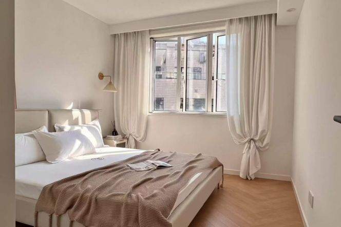 West yan'an rd/modern 2br 2lr/all bright room/elevator/central AC/@L3/4/2