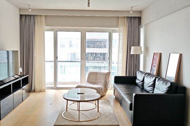 4BR 2BA High-rise w/Heating&Balcony nr Jing'an Temple