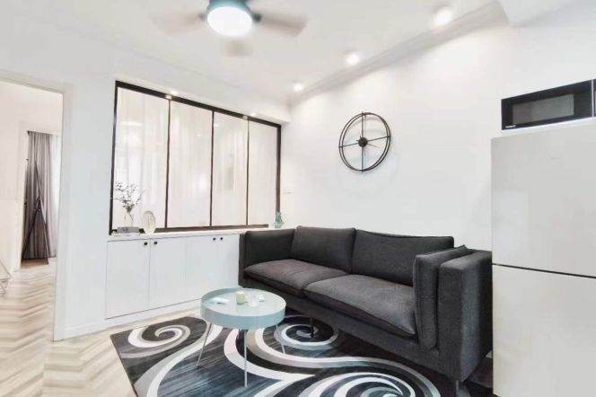 Beixinjing/elevator 1br 1lr/bright room/cozy&clean/nice location@L2