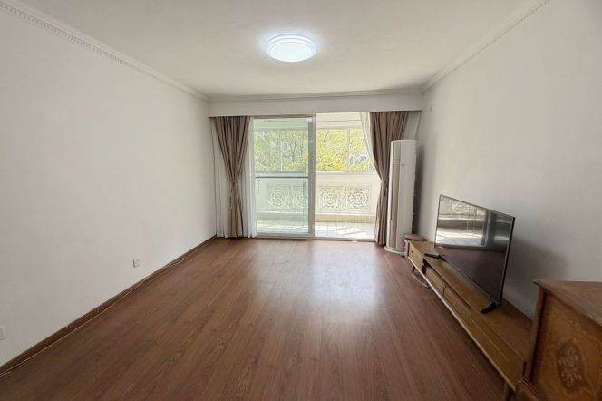 Valuable Mandarin City 3BR+2BA with Balcony/Floorheating 13K 