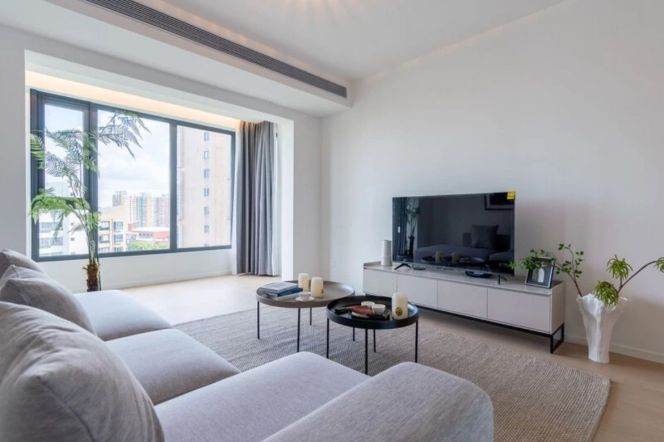 Modern 1bedroon with floor heating and balcony  nearby  Century Park 