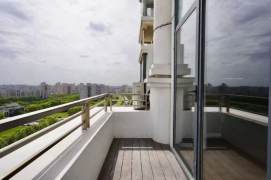 Modern douplex 4brs with floor heating and balcony  in Gubei Phase II 