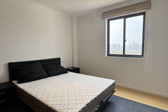 Highrise 1BR Apt + Floor heating +Elevator | Hengshan rd L1 Metro L1  | First rent