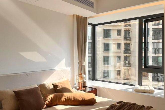 Putuo Brilliant City -2+1 br 125sqm elevator - comfortable living @ line 3/4/7 Zhenping Road 