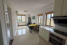 High Floor Super Apt. Great Natural Light&View 