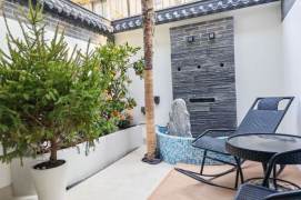 Valuable Panyu Rd/Fahuazhen Rd 2BR with Garden/Wallheating 9.5K