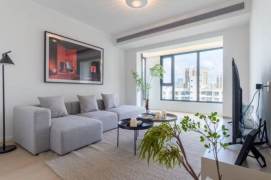 Modern 1bedroon with floor heating and balcony  nearby  Century Park 