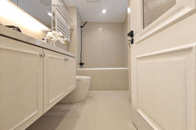 Modern 3brs with floor heating and balcony belong to The Bund 