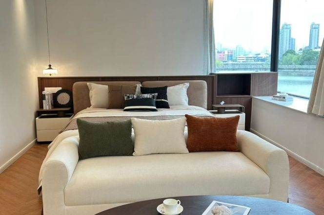 Elegant 170m² 3BR 2BA Residence nr Line 6, Tangqiao, Pudong